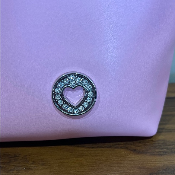 Guess | Clutch/Cosmetic/Travel Bag - Picture 6 of 16